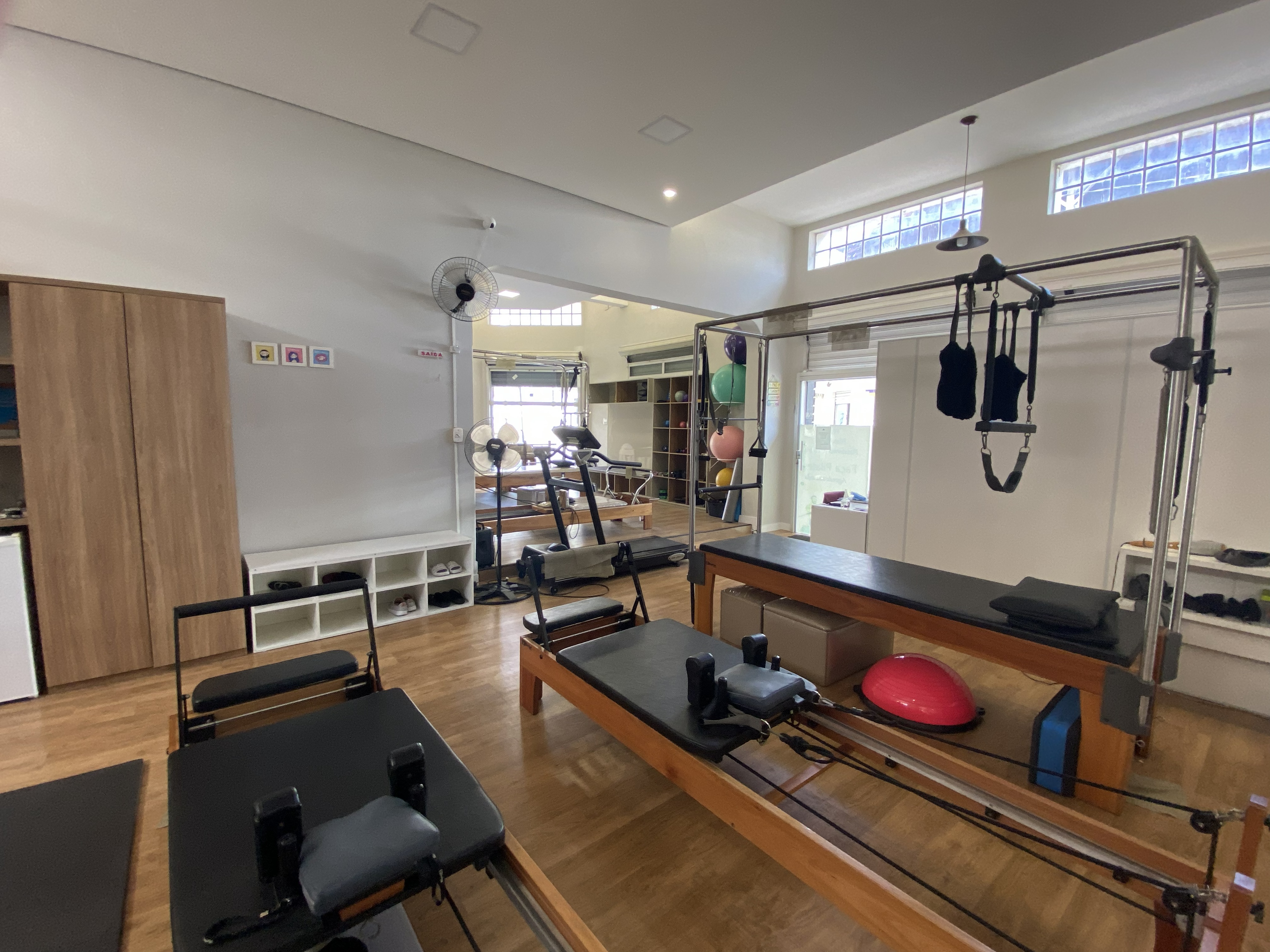 Estúdio Fisio Fitness Pilates com aparelhos completos